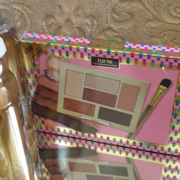 NIB TARTE Turn Up The Glam Eye Set - Picture 6 of 6